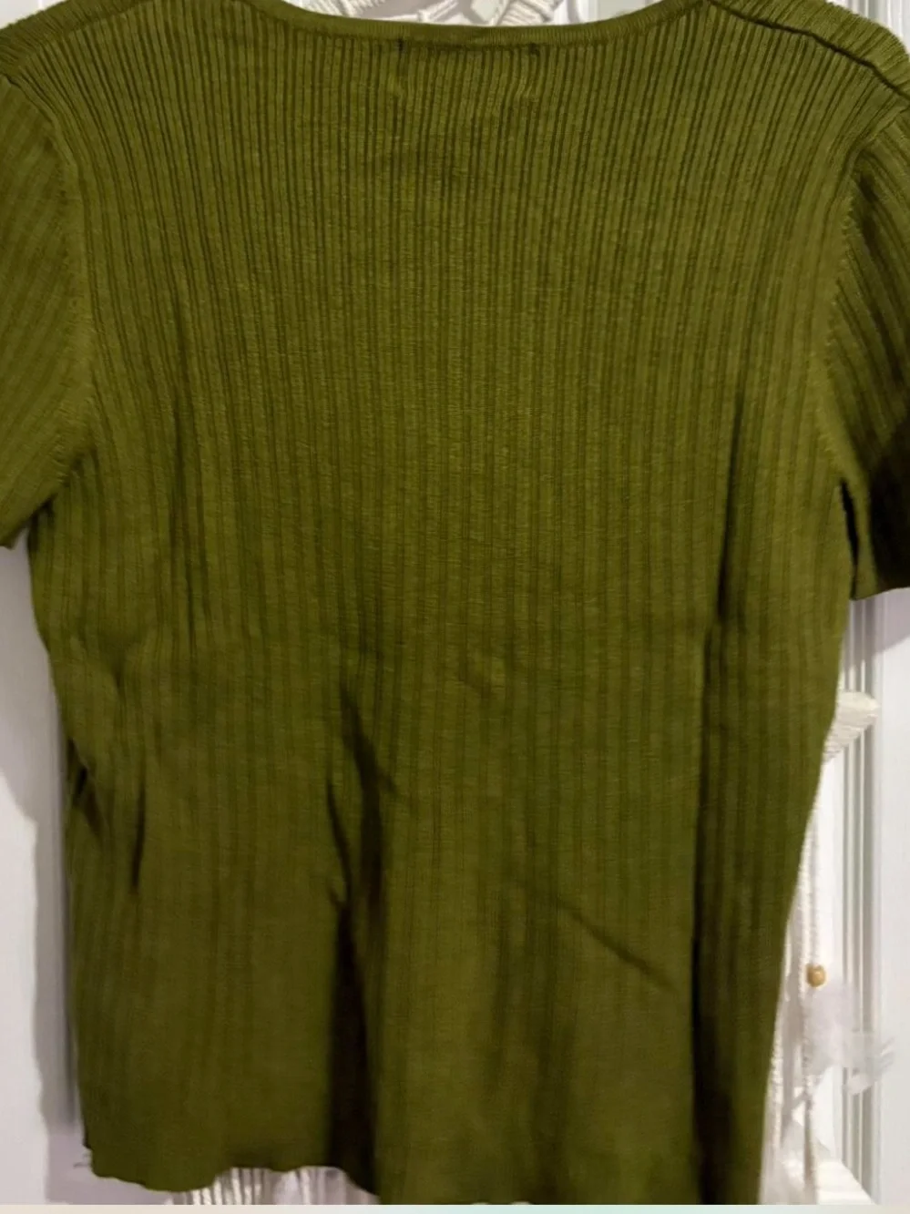 Knit Shortsleeve Vintage sweater lightweight size large moss green like new